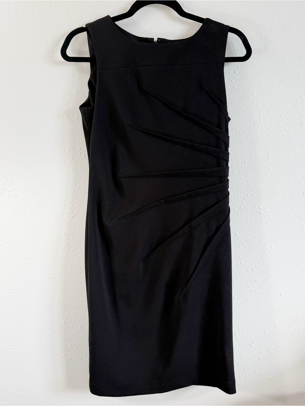 Calvin Klein Black Sleeveless‎ Midi Sheath Dress